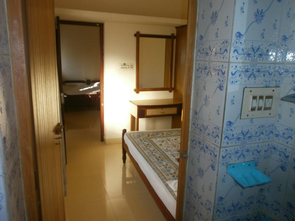 Kochi Prems Homestay الغرفة الصورة